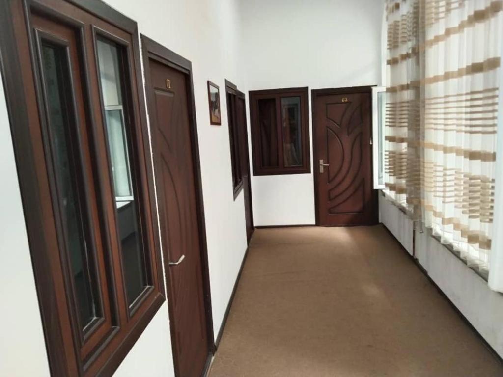 Kamal Hotel Tashkent Exterior photo